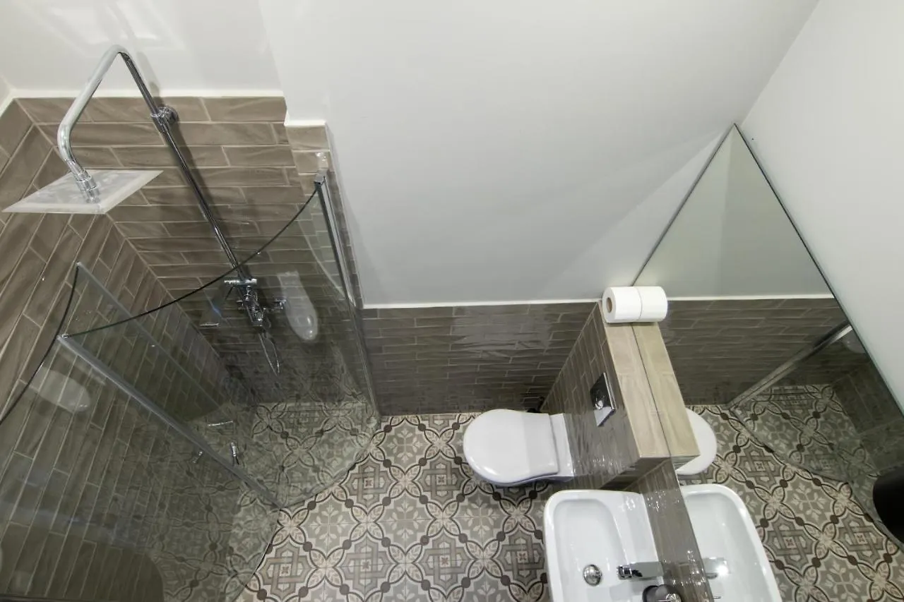 Barbacan Suites - Old Town Apartments - By Upstairs Kraków
