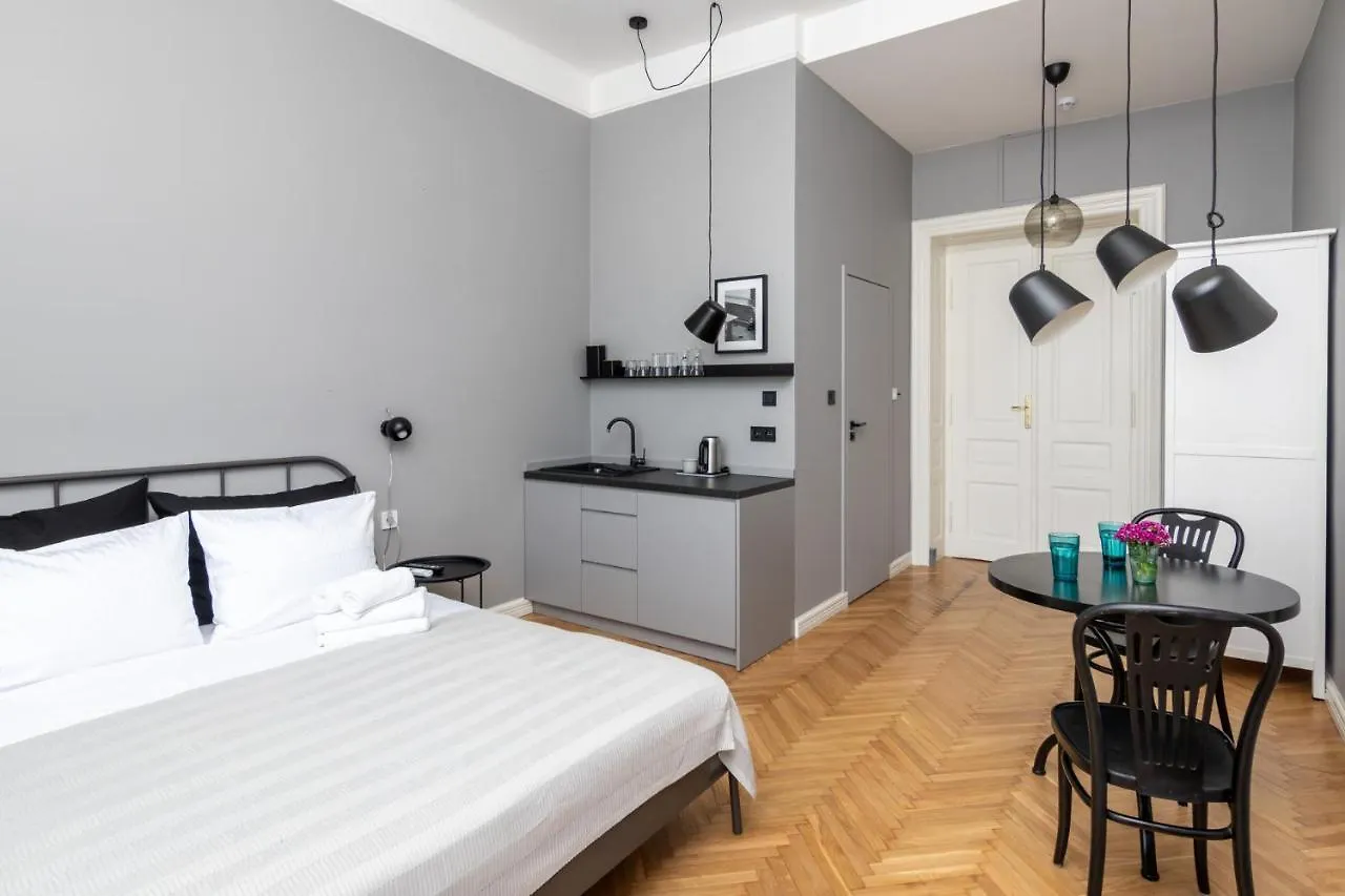 Barbacan Suites - Old Town Apartments - By Upstairs Krakau